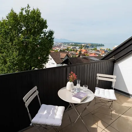 Haus4zimmer - Luxus Mit Blick Ueber Den Bodensee - Mit Garage *