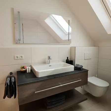 Haus4zimmer - Luxus Mit Blick Ueber Den Bodensee - Mit Garage *